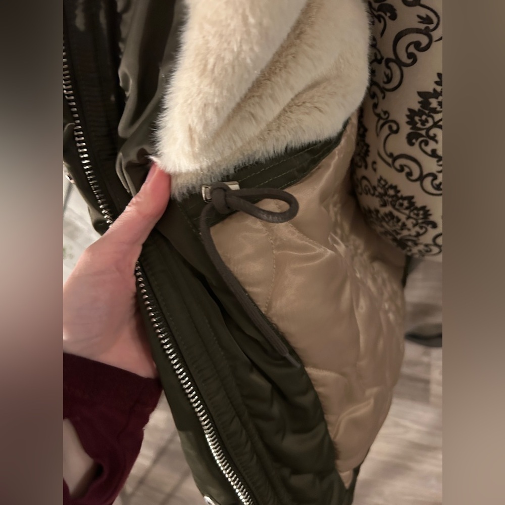 Olive Green Women's Parka Jacket - Picture 4 of 12
